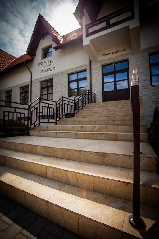 Roata Faget Inn Клуж-Напока Екстериор снимка